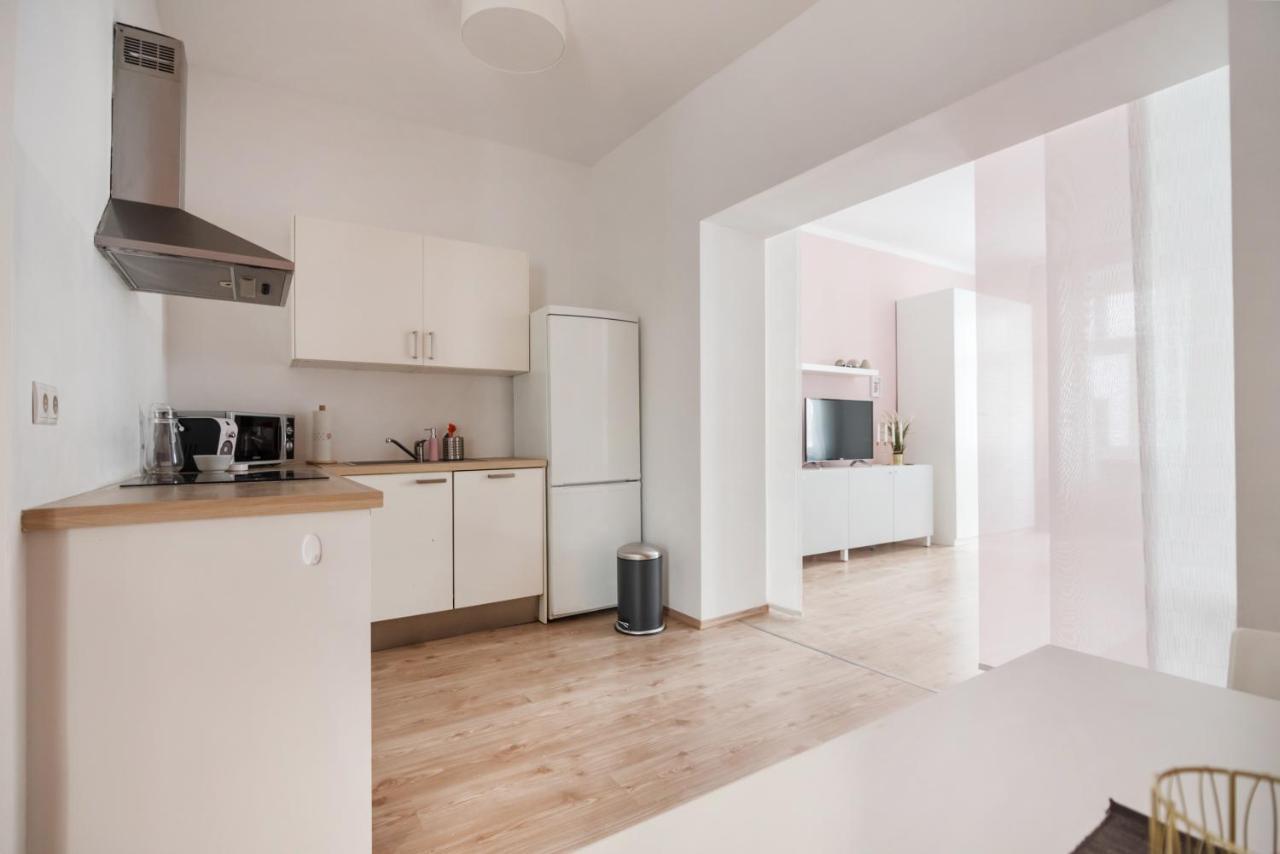 וינה Nice Apartment In Lovely Area מראה חיצוני תמונה