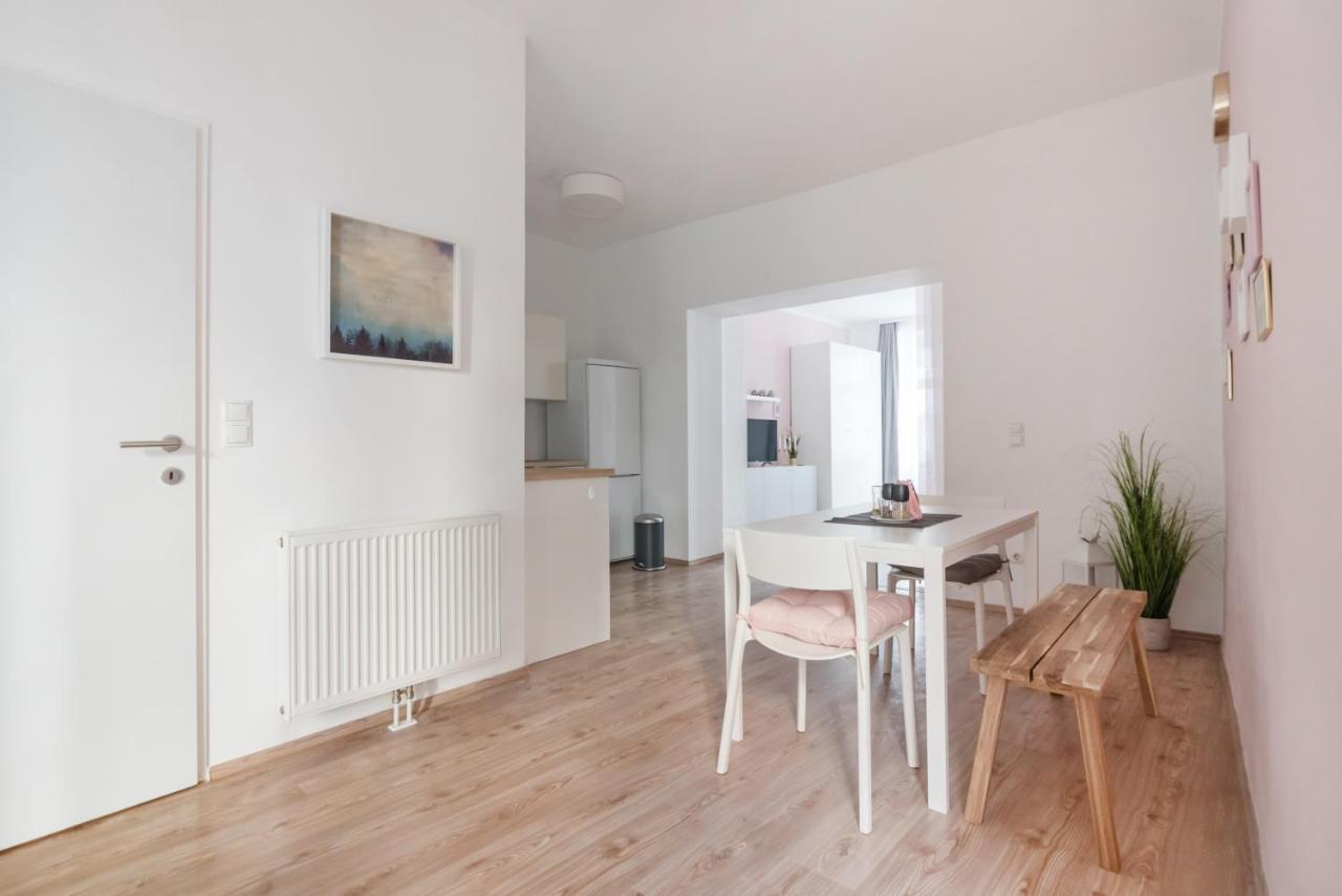 וינה Nice Apartment In Lovely Area מראה חיצוני תמונה
